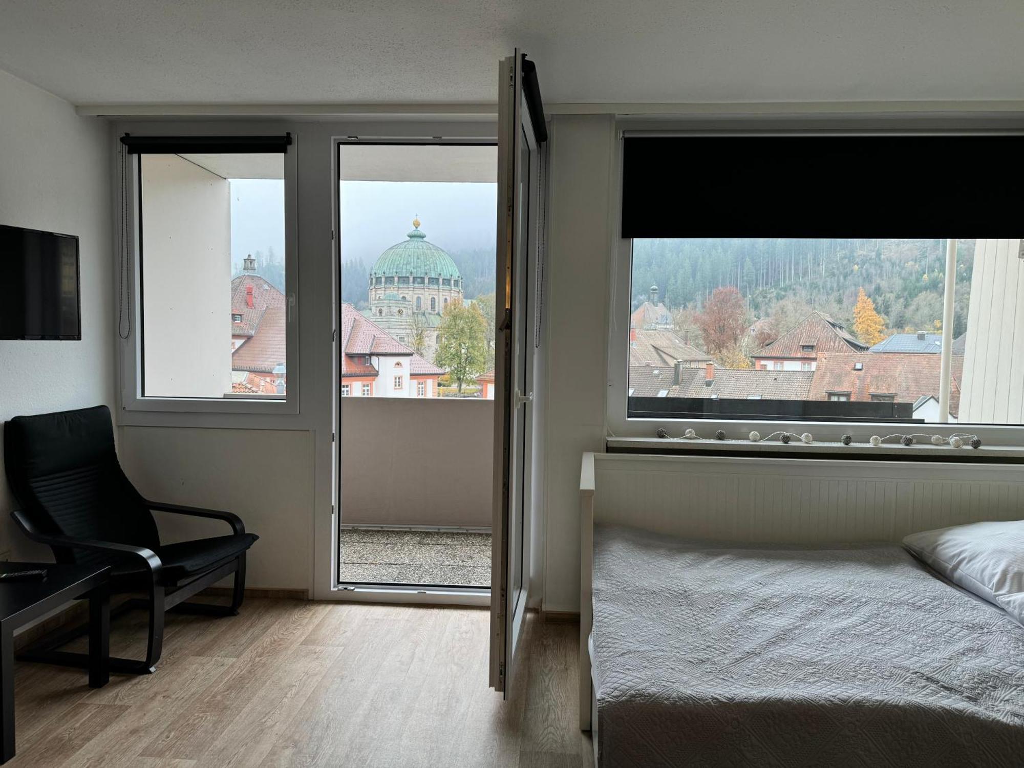 Domview Apartment سانت بلاسين المظهر الخارجي الصورة